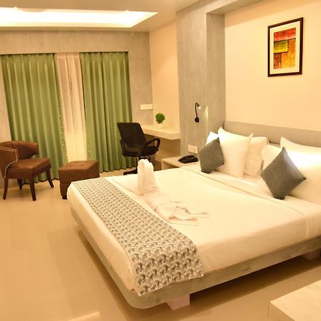 Hotel Rishiraj, Nagaon Nagaon  Kültér fotó
